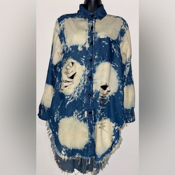 Thrill Women Blue Long Sleeve Button-Down Shirt size M - Picture 1 of 7
